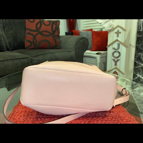 Seashell Pink Coach hobo bag - Picture 3 of 4